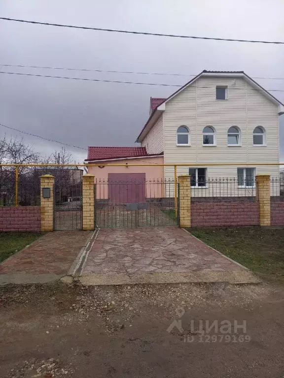 Дом в Самарская область, Сызрань Березовая ул., 40 (190 м) - Фото 0
