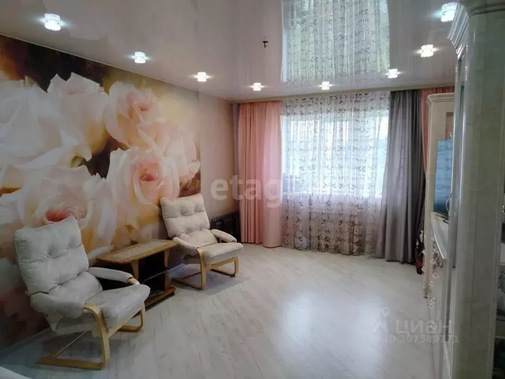 2-к кв. Архангельская область, Коряжма проезд Троицкий, 13 (70.9 м) - Фото 0