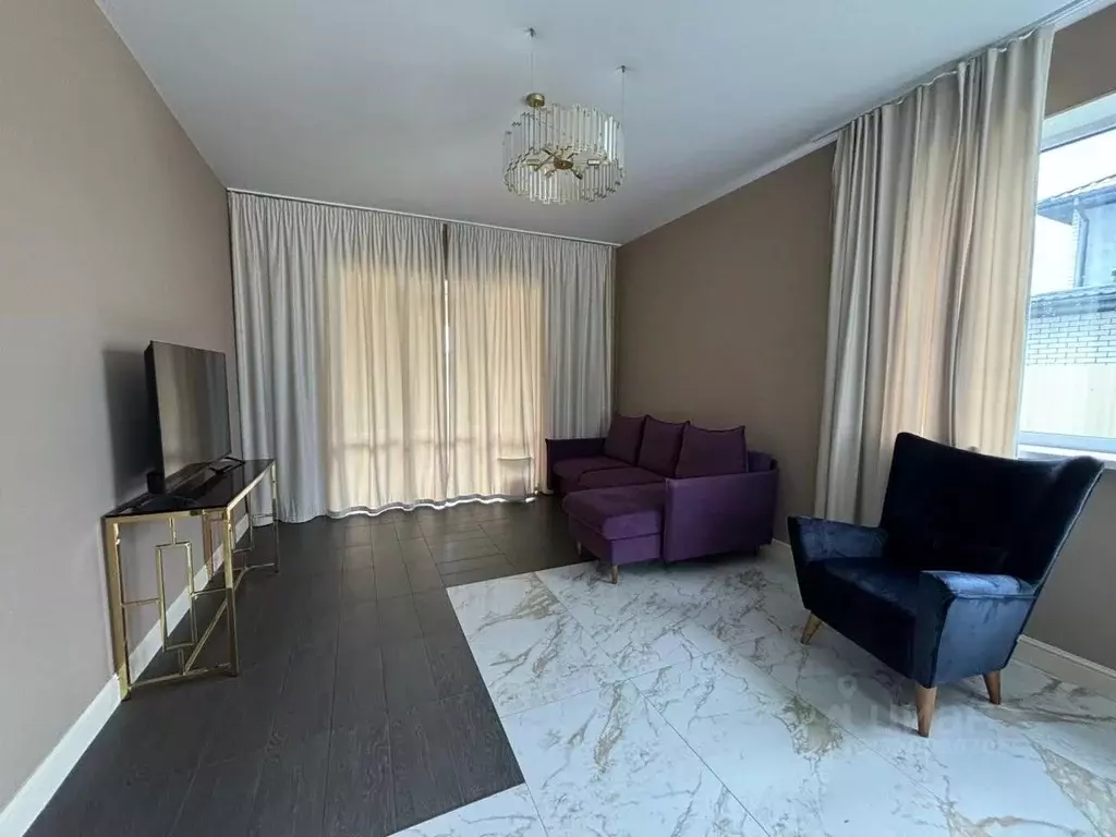 Дом в Свердловская область, Белоярский муниципальный округ, пос. ... - Фото 1