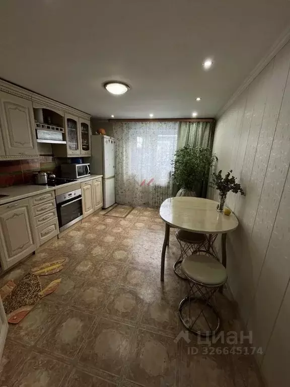 Дом в Тыва, Кызыл Республиканская ул. (70 м) - Фото 1