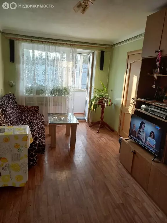 2-комнатная квартира: Волгоград, улица Германа Титова, 36А (43 м) - Фото 0