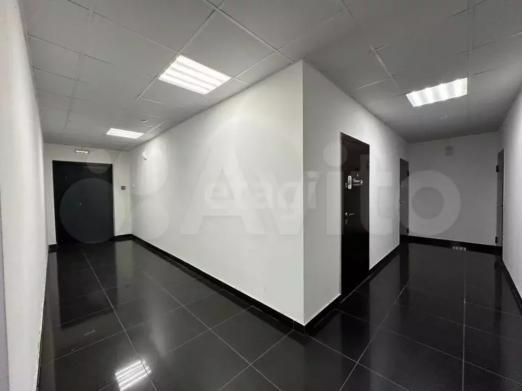 Продам торговое помещение, 22.9 м - Фото 0