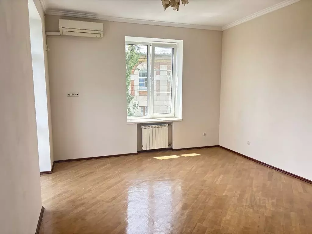 3-к кв. Волгоградская область, Волгоград ул. В.И. Ленина, 25 (68.8 м) - Фото 1