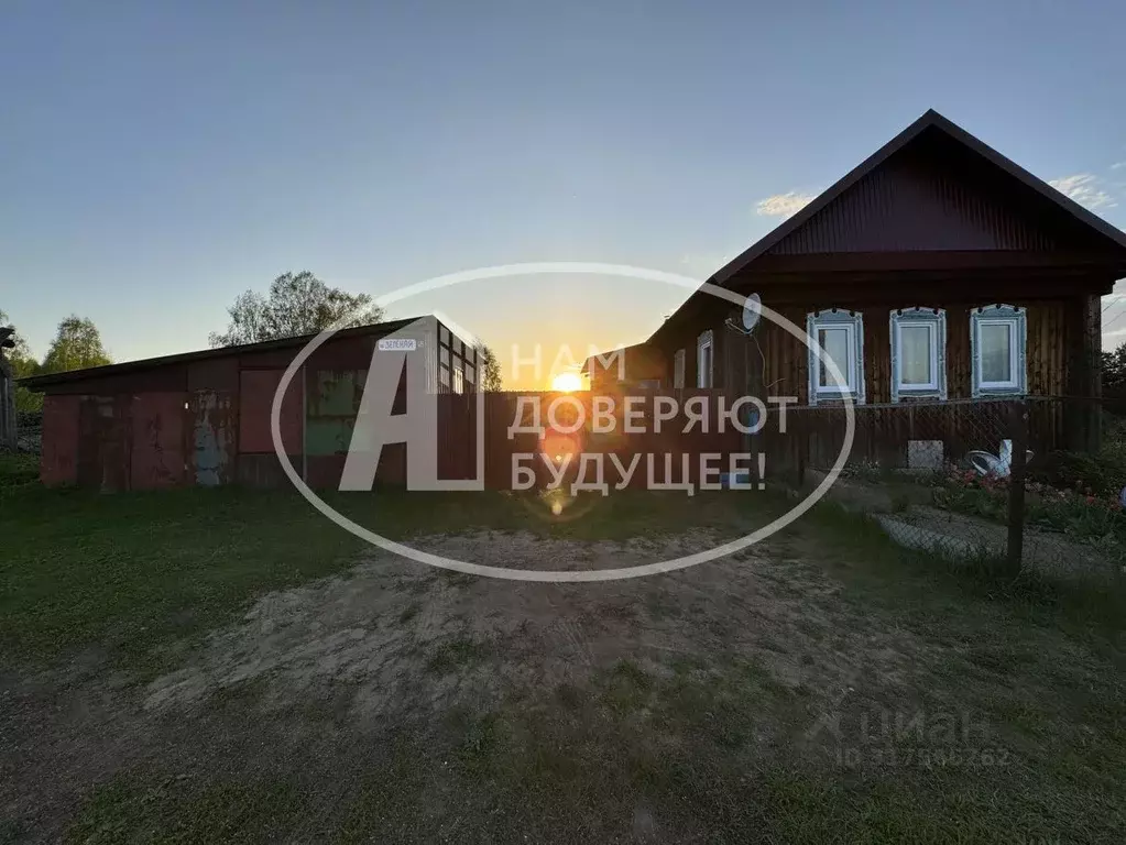 Дом в Пермский край, Чайковский городской округ, с. Завод Михайловский ... - Фото 1