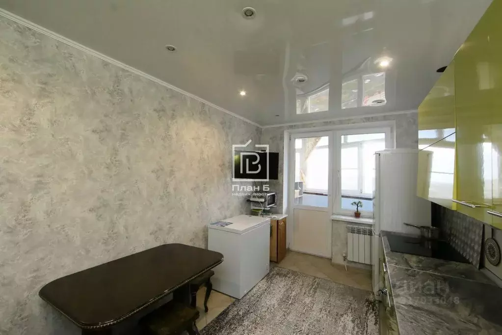 2-к кв. Калужская область, Калуга ул. Маяковского, 68 (68.5 м) - Фото 0