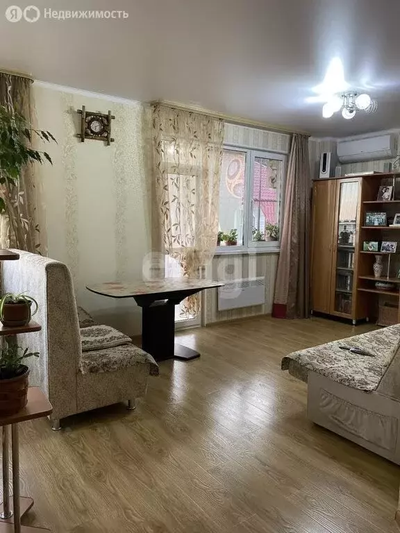 1-комнатная квартира: село Весёлое, улица Мира, 75А (52.3 м) - Фото 0