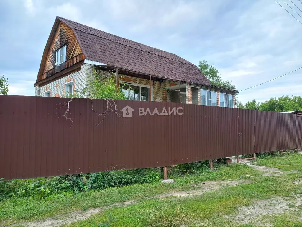 Дом в Пензенская область, Пензенский район, Золотаревка городское ... - Фото 0