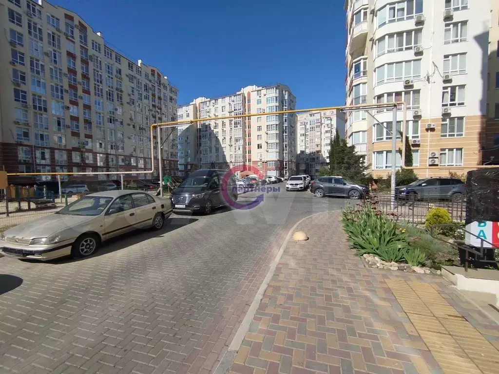 Новое помещение в центре большого жилого массива - Фото 1