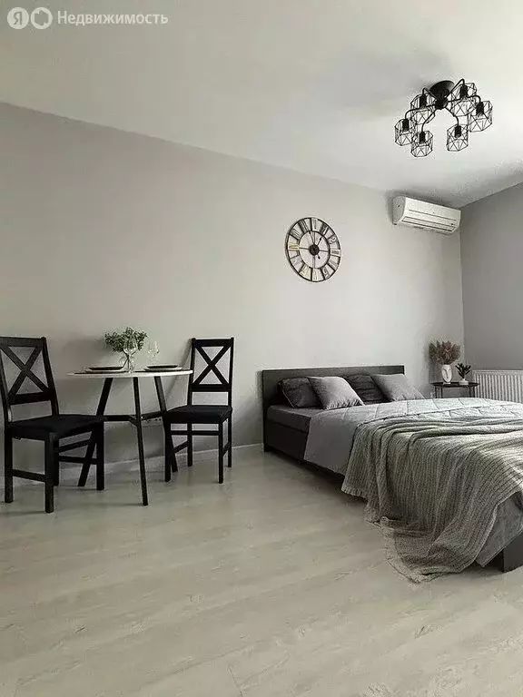 Квартира-студия: Тюмень, улица Ю.-Р.Г. Эрвье, 24к2 (30 м) - Фото 0