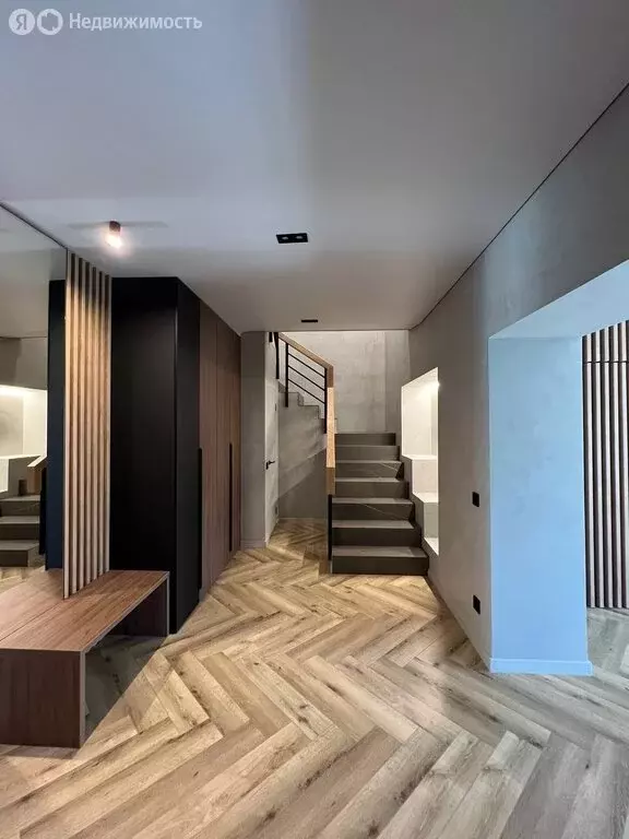 4-комнатная квартира: Екатеринбург, улица Мамина-Сибиряка, 132 (165 м) - Фото 2