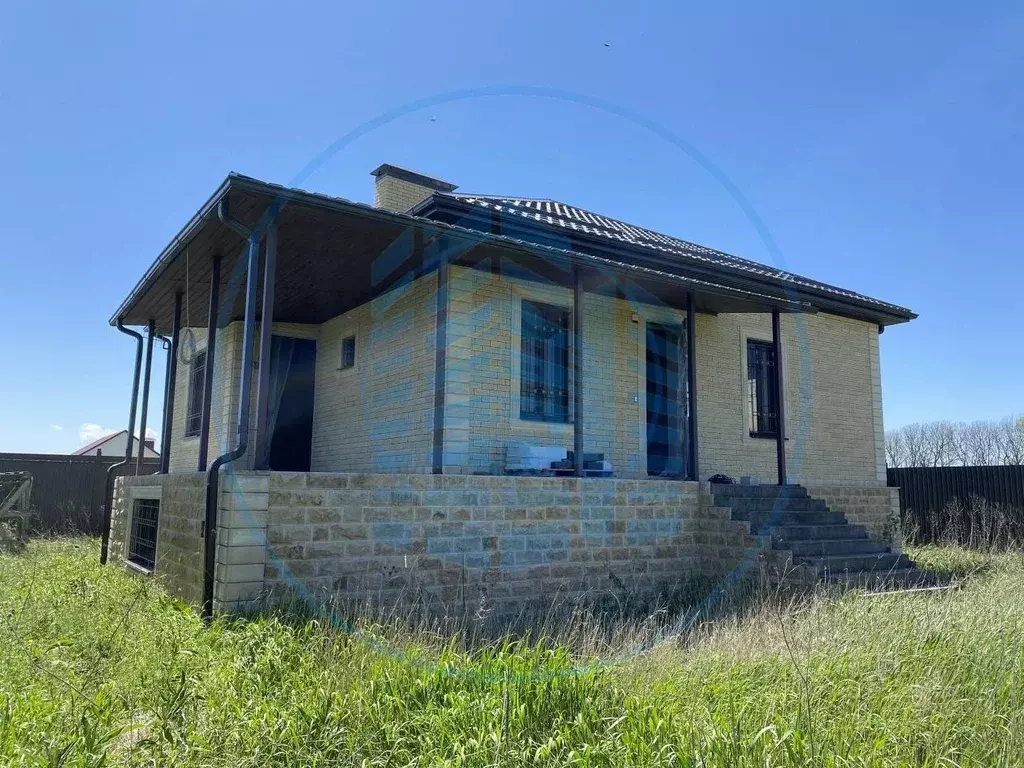 Дом в Ставропольский край, Предгорный муниципальный округ, пос. ... - Фото 1