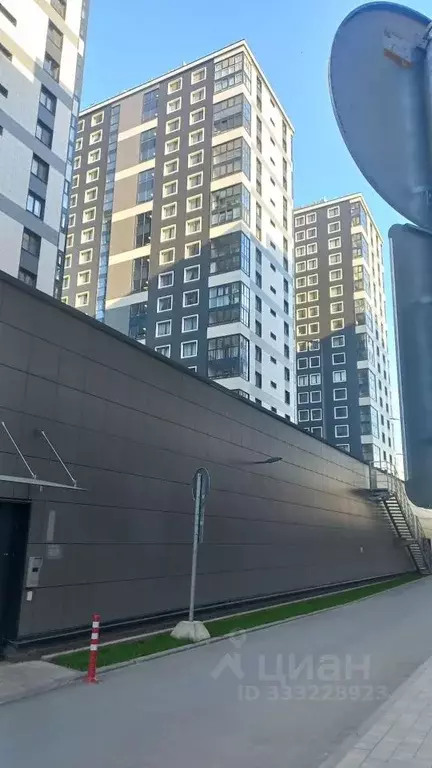 Гараж в Санкт-Петербург ул. Парфеновская, 17 (14 м) - Фото 2