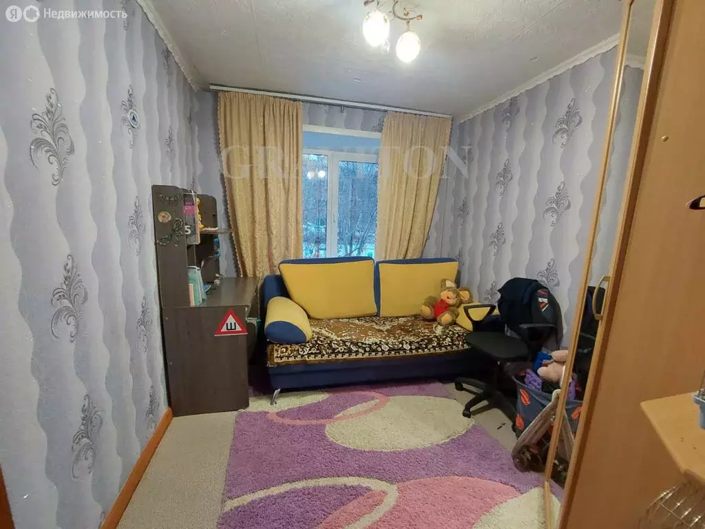 3-комнатная квартира: Горно-Алтайск, улица Строителей, 16 (61 м) - Фото 1