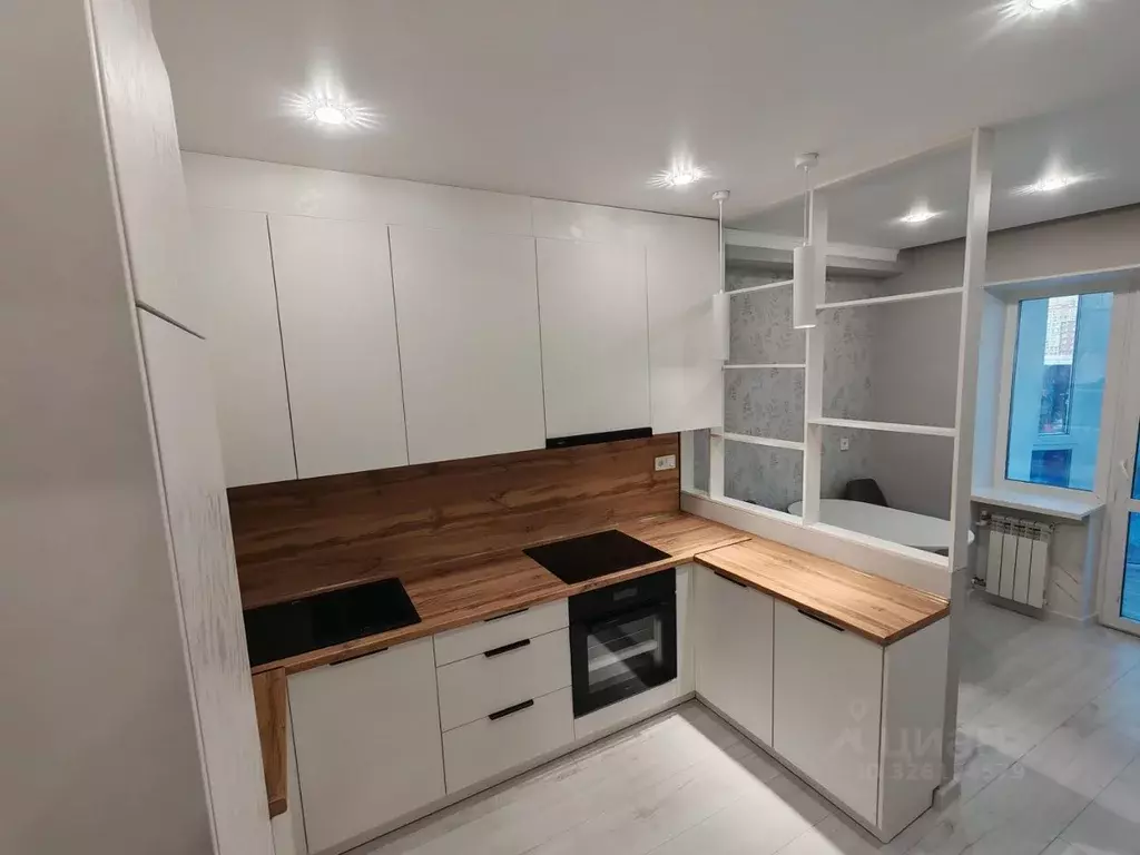 2-к кв. Омская область, Омск просп. Комарова, 11/3 (53.0 м) - Фото 1