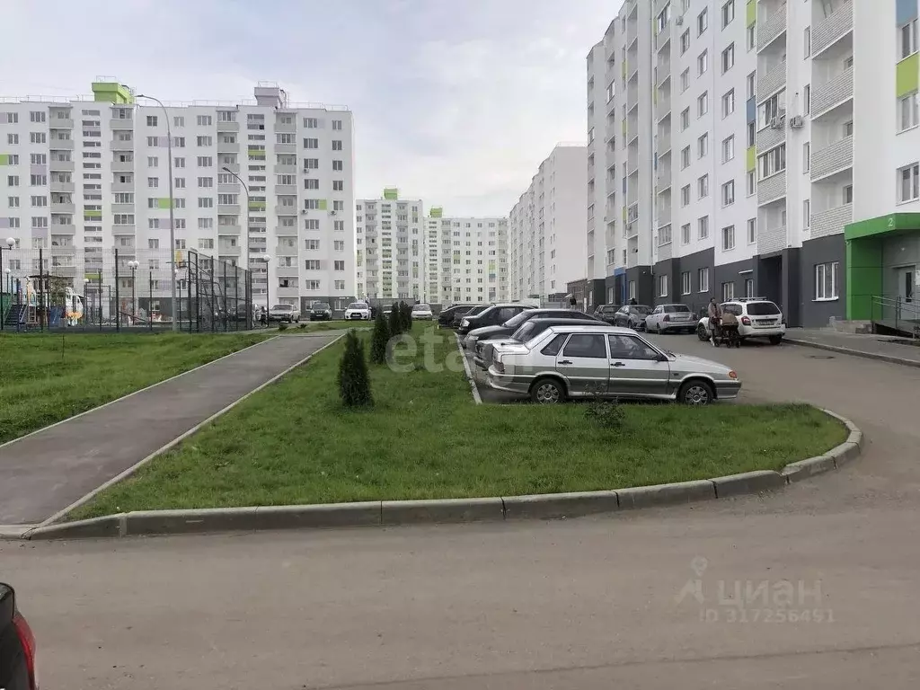 2-к кв. Саратовская область, Саратов ул. Имени Михаила Булгакова, 4А ... - Фото 1