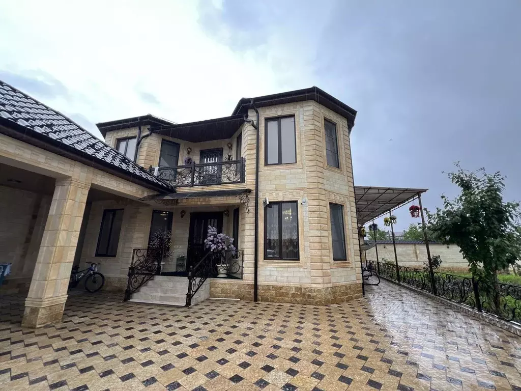 Дом в Кабардино-Балкария, Чегемский район, с. Нартан ул. Братьев ... - Фото 1