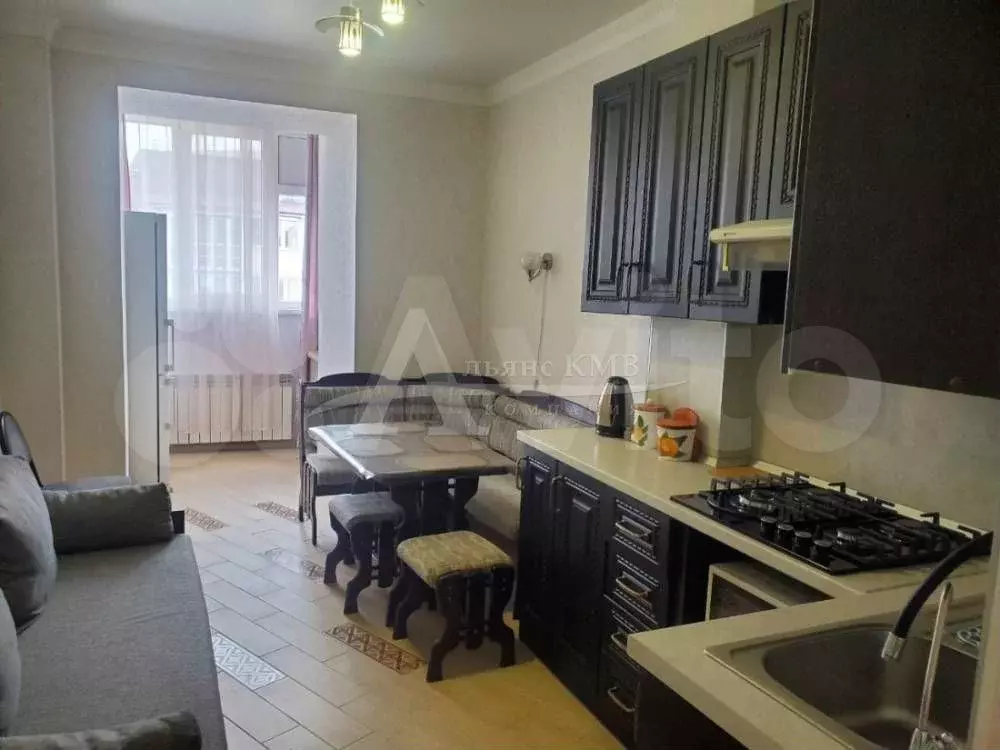 1-к. квартира, 50 м, 8/9 эт. - Фото 0