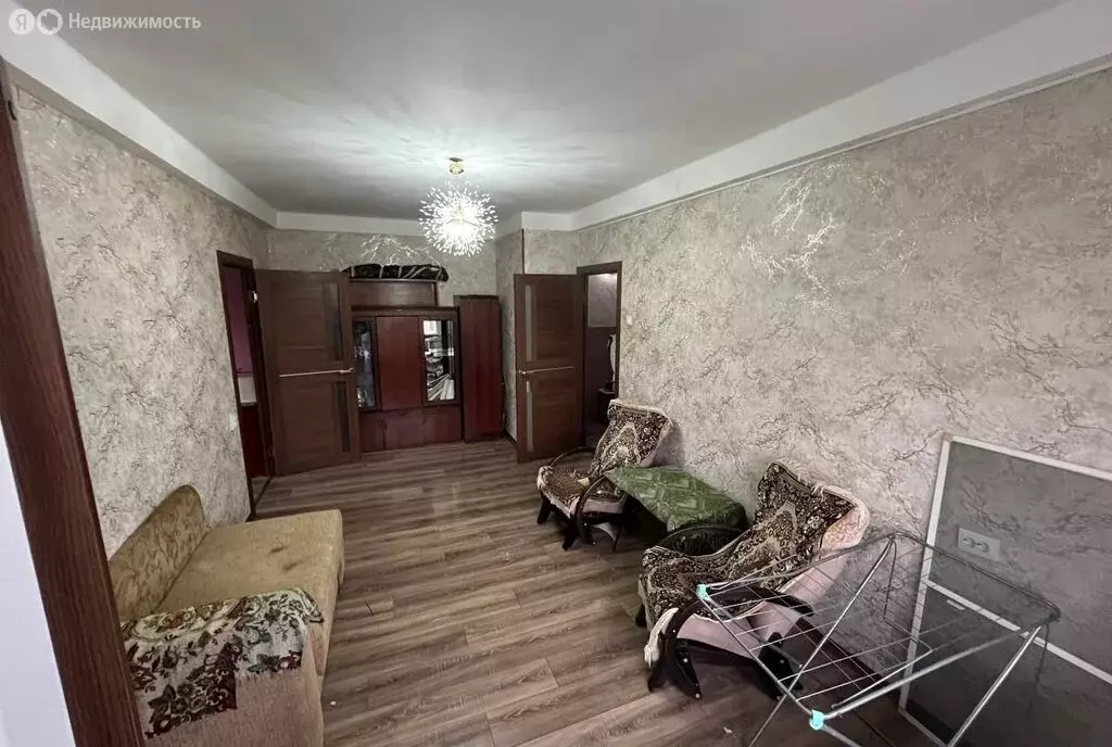 3-комнатная квартира: Ростов-на-Дону, проспект Стачки, 182 (46.8 м) - Фото 1