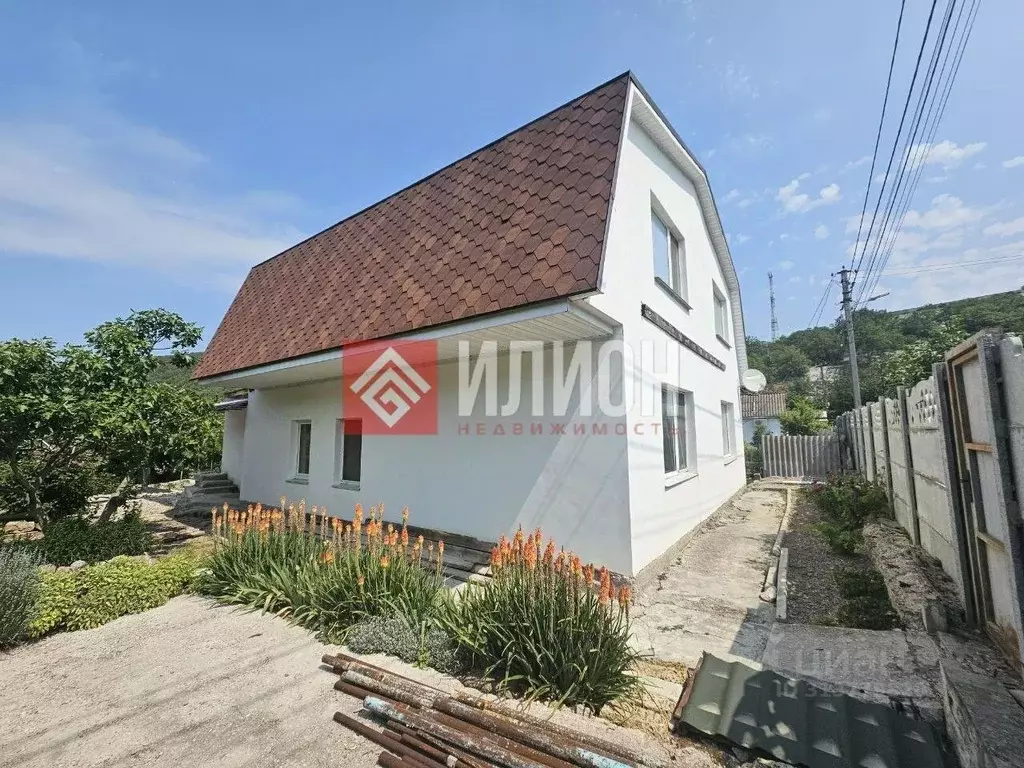 Дом в Севастополь с. Терновка, пер. Конторский, 5 (200 м) - Фото 1