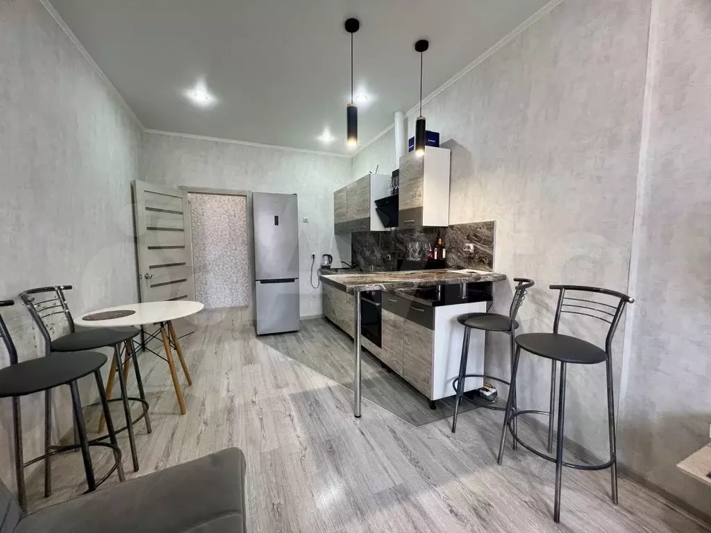 2-к. квартира, 74 м, 6/8 эт. - Фото 1