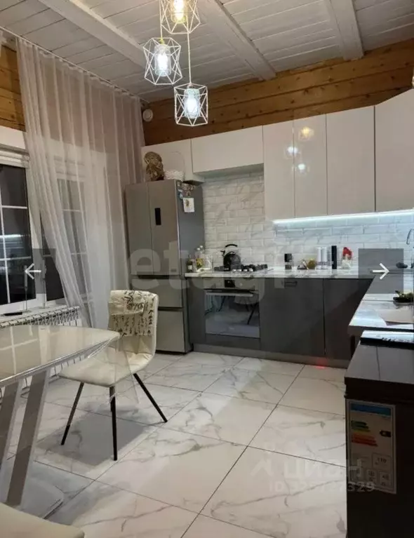 Дом в Саха (Якутия), Якутск Заря ДСК,  (95 м) - Фото 1