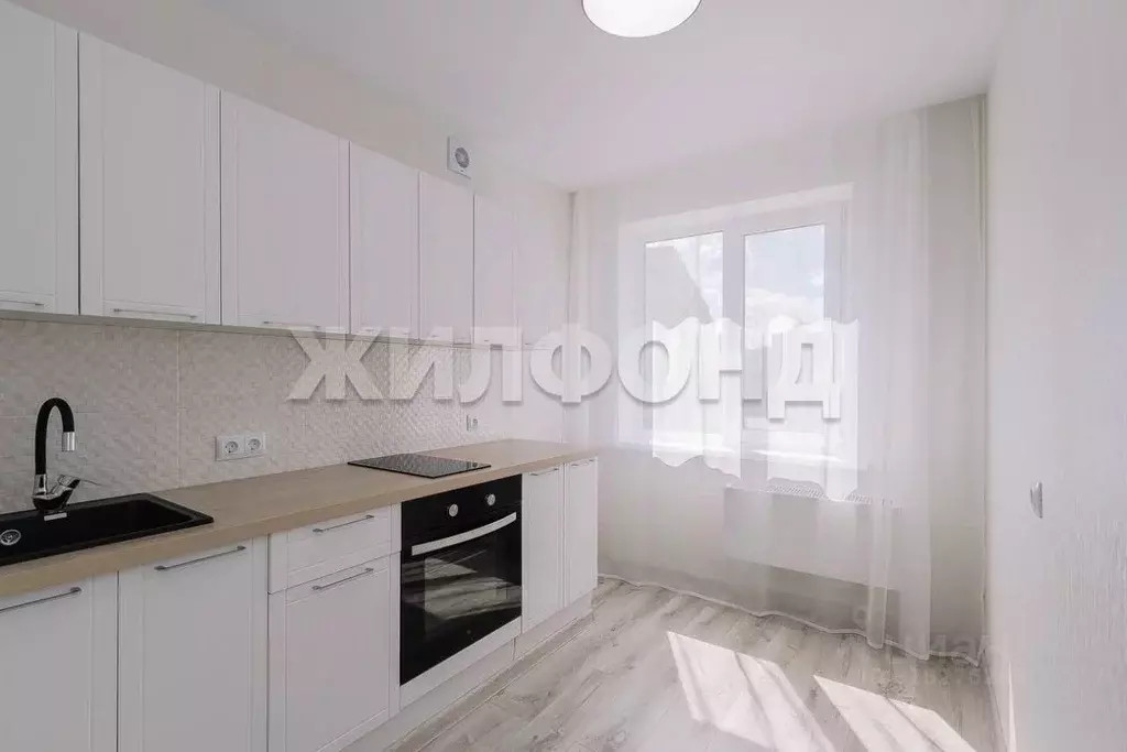 2-к кв. Новосибирская область, Новосибирск ул. Есенина, 12 (42.7 м) - Фото 0