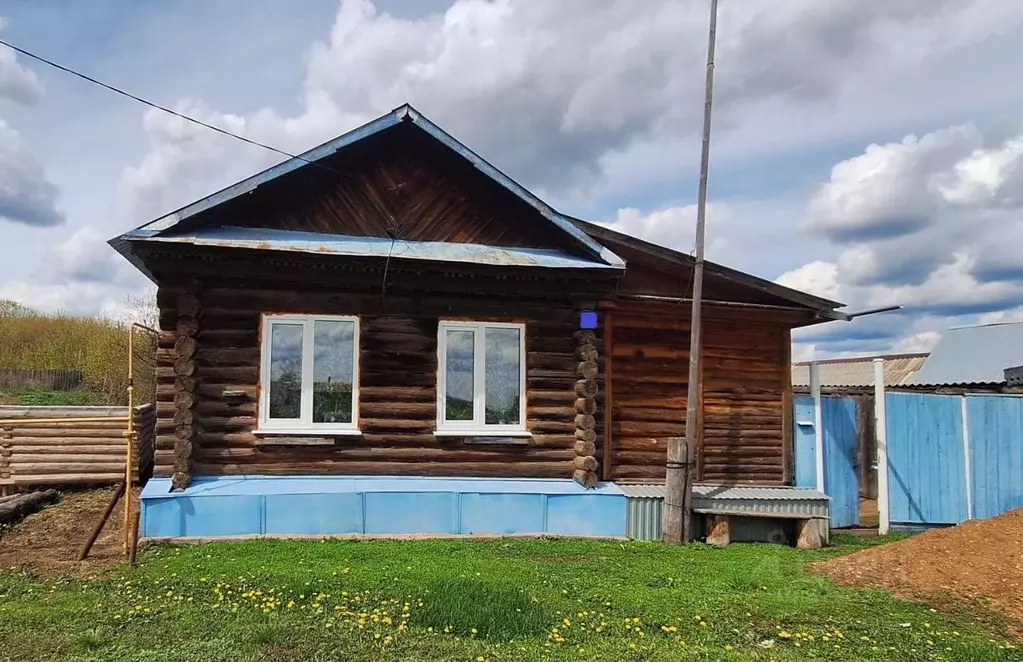 Дом в Оренбургская область, Бузулукский район, Елшанский сельсовет, с. ... - Фото 1