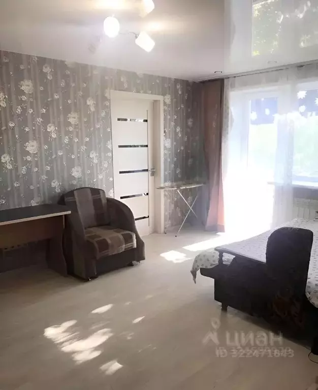 3-к кв. Волгоградская область, Волгоград ул. Кирова, 102 (57.0 м) - Фото 1