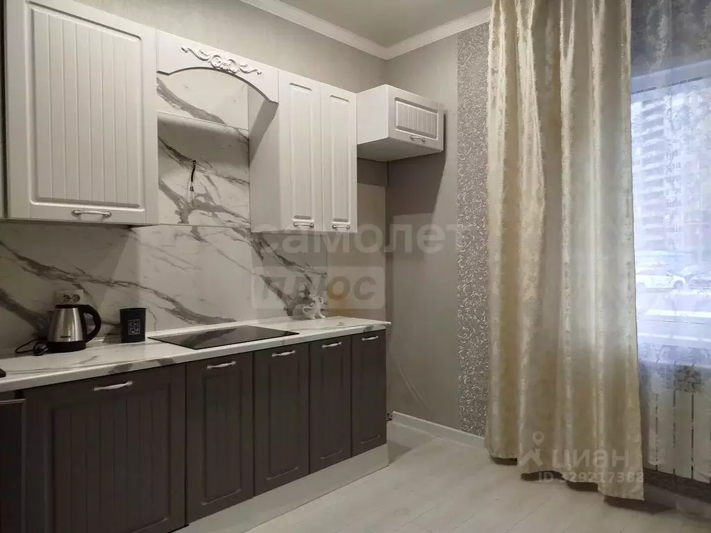 2-к кв. Оренбургская область, Оренбург Салмышская ул., 65 (65.0 м) - Фото 1