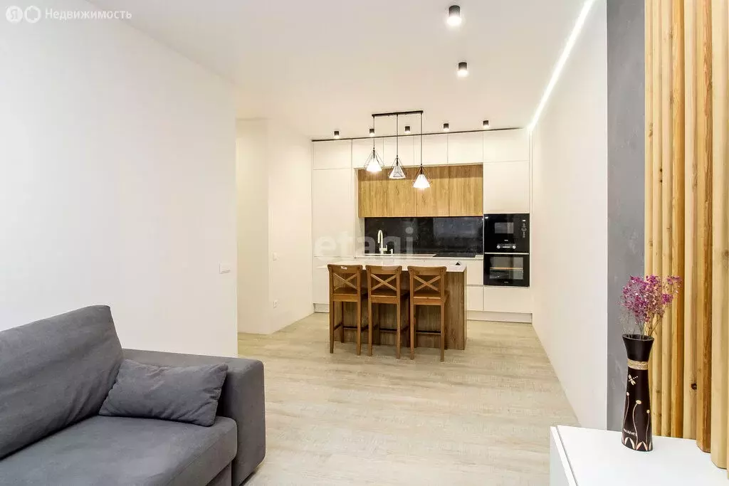 2-комнатная квартира: Тюмень, улица Газовиков, 73 (64.9 м) - Фото 1
