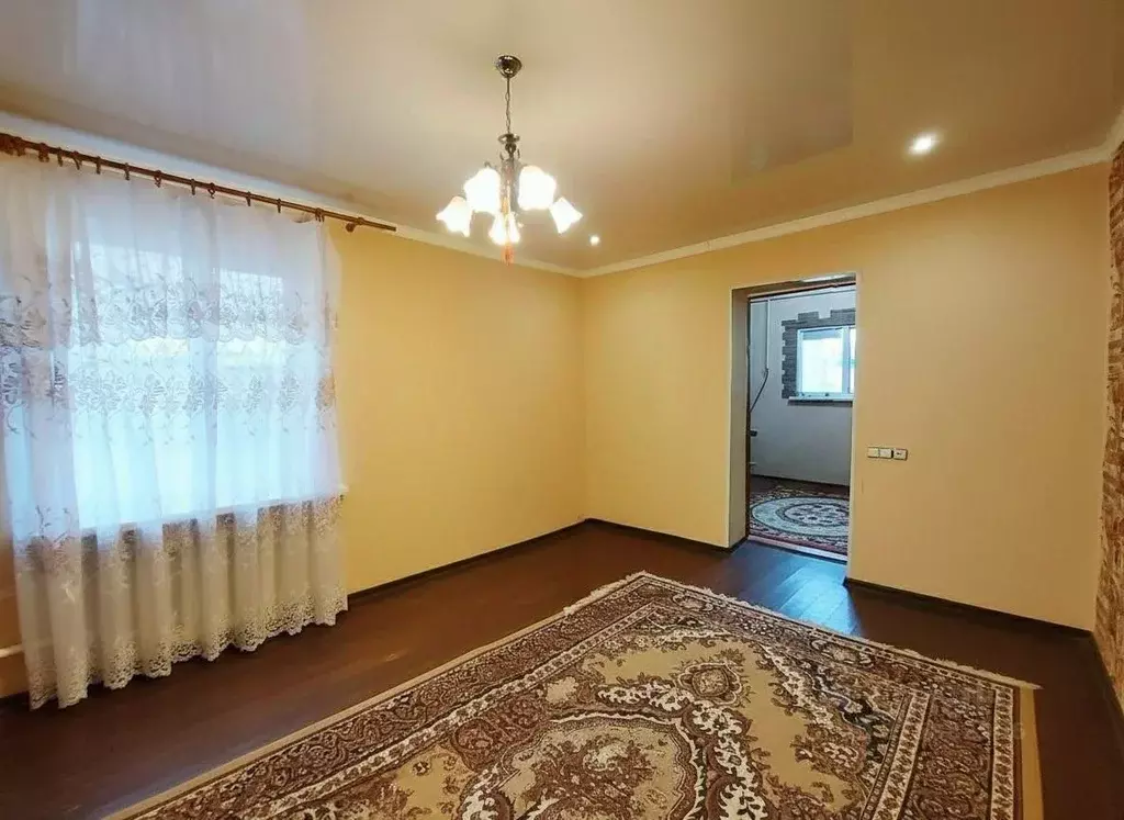 Дом в Ставропольский край, Новоалександровск ул. Победы, 213 (82 м) - Фото 1