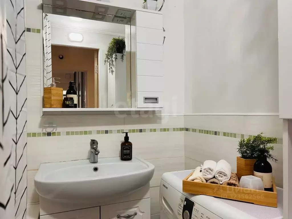 3-к кв. Челябинская область, Миасс ул. Готвальда, 19 (59.1 м) - Фото 0