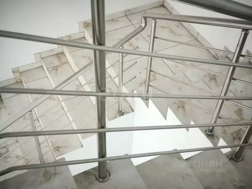 Помещение свободного назначения в Адыгея, Майкоп ул. Строителей, 9А ... - Фото 1