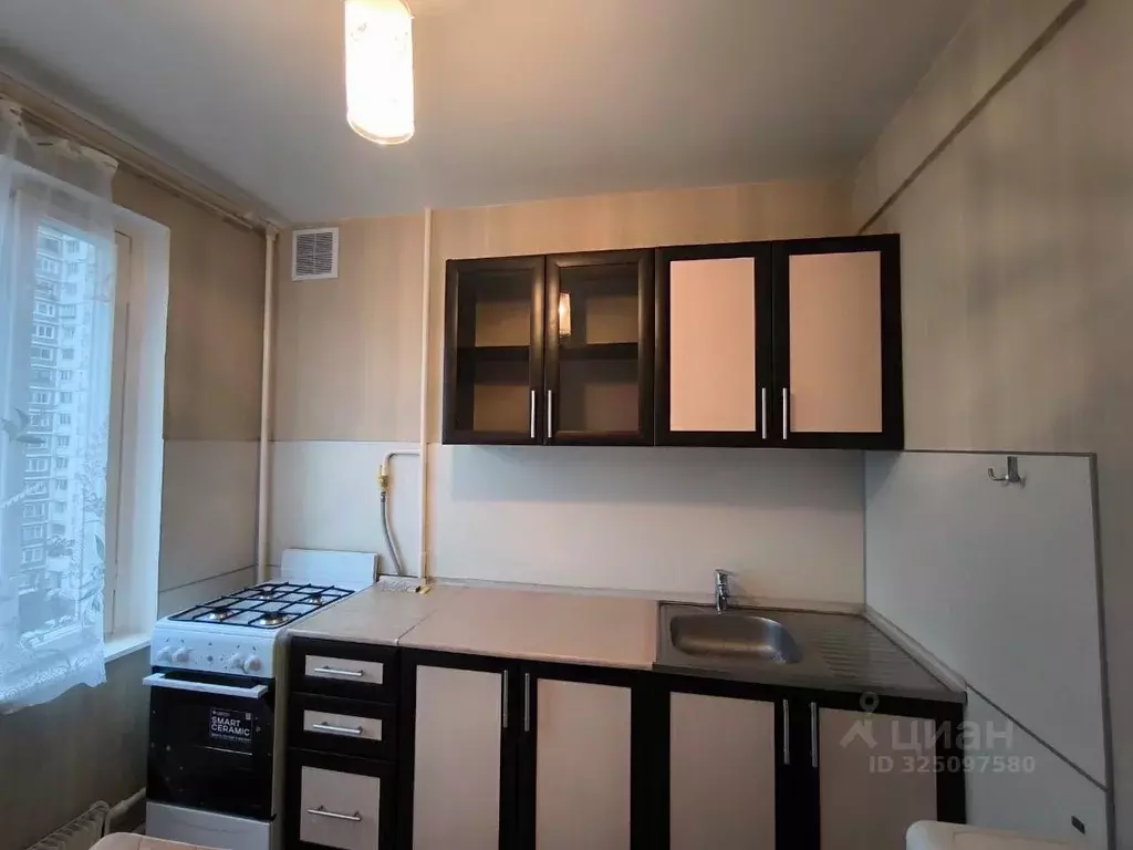 1-к кв. Москва Профсоюзная ул., 140К1 (33.0 м) - Фото 0