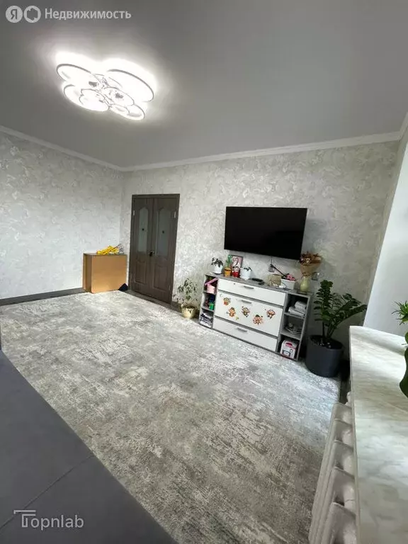 3-комнатная квартира: Астрахань, улица Яблочкова, 27к1 (61 м) - Фото 2