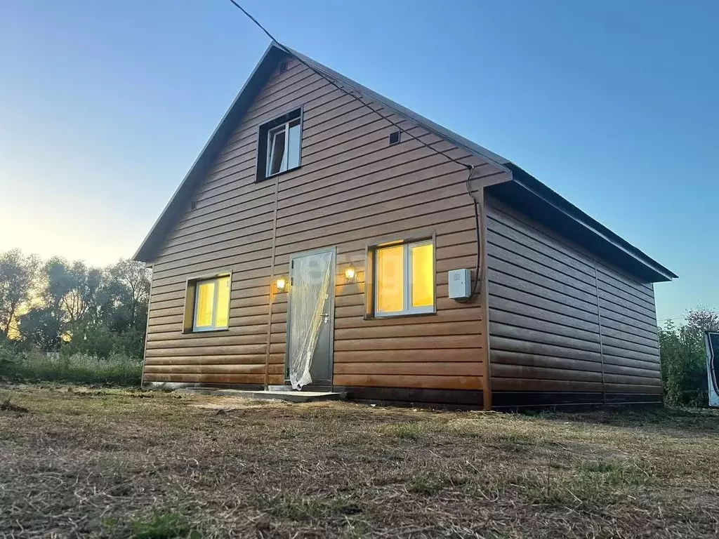 Дом в Башкортостан, Стерлитамакский район, Отрадовский сельсовет, с. ... - Фото 1