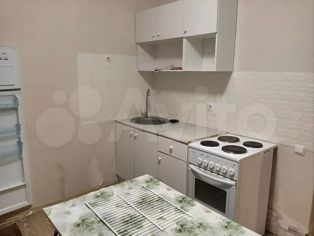 1-к. квартира, 40 м, 1/3 эт. - Фото 0
