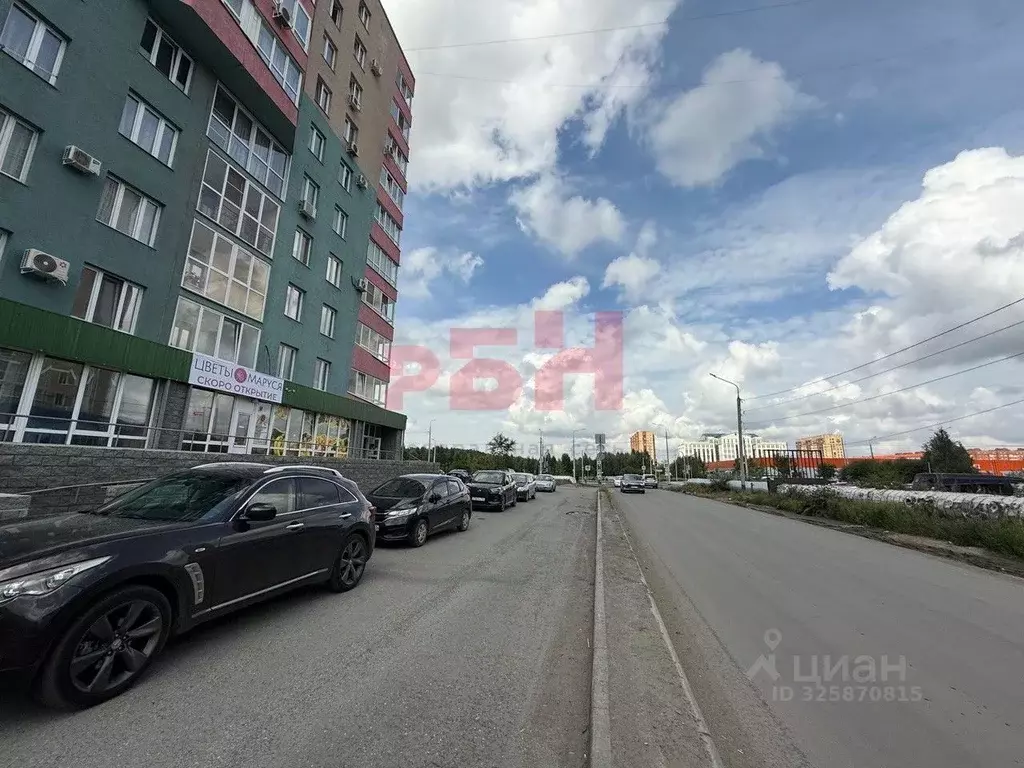 Помещение свободного назначения в Омская область, Омск бул. ... - Фото 1