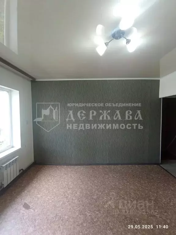Дом в Кемеровская область, Топки Алма-Атинская ул. (35 м) - Фото 0