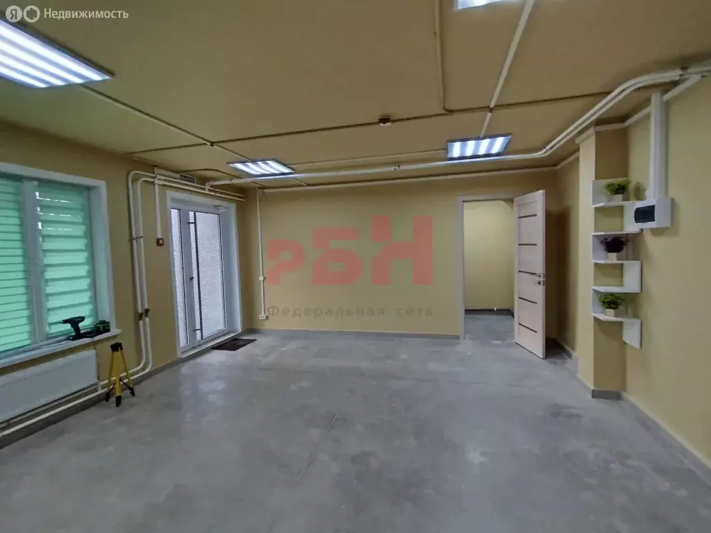 Торговая площадь (93 м) - Фото 1