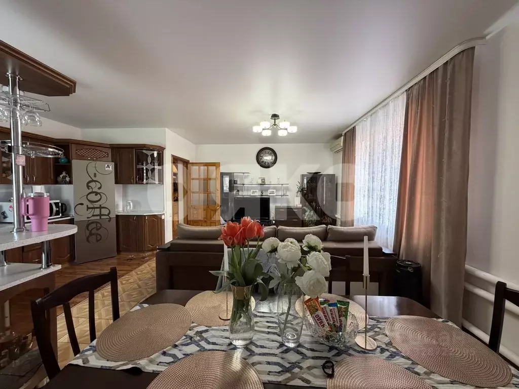 Дом в Краснодарский край, Кореновск Смоленская ул., 19 (221 м) - Фото 1