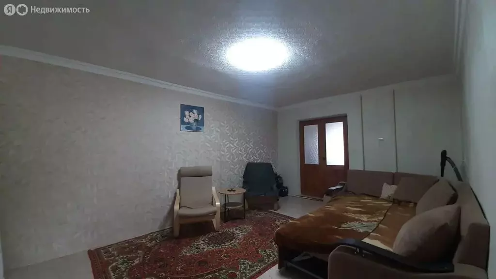 3-комнатная квартира: посёлок городского типа Джубга, Советская улица, ... - Фото 1