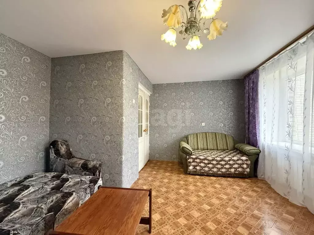 1-к кв. Смоленская область, Дорогобуж ул. Мира, 28 (32.5 м) - Фото 0