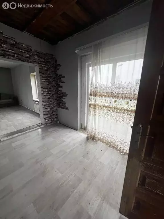 Дом в село Хомутово, улица Кирова (102.9 м) - Фото 1