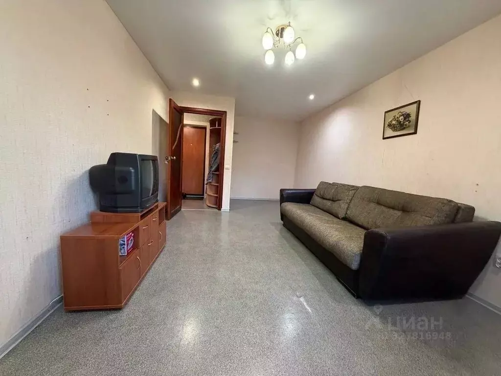 1-к кв. Свердловская область, Екатеринбург ул. Боровая, 24 (32.0 м) - Фото 2