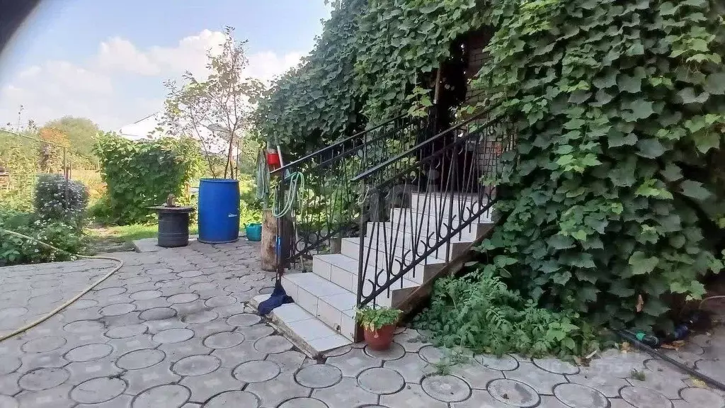 Дом в Саратовская область, Энгельсский район, Красноярское ... - Фото 1