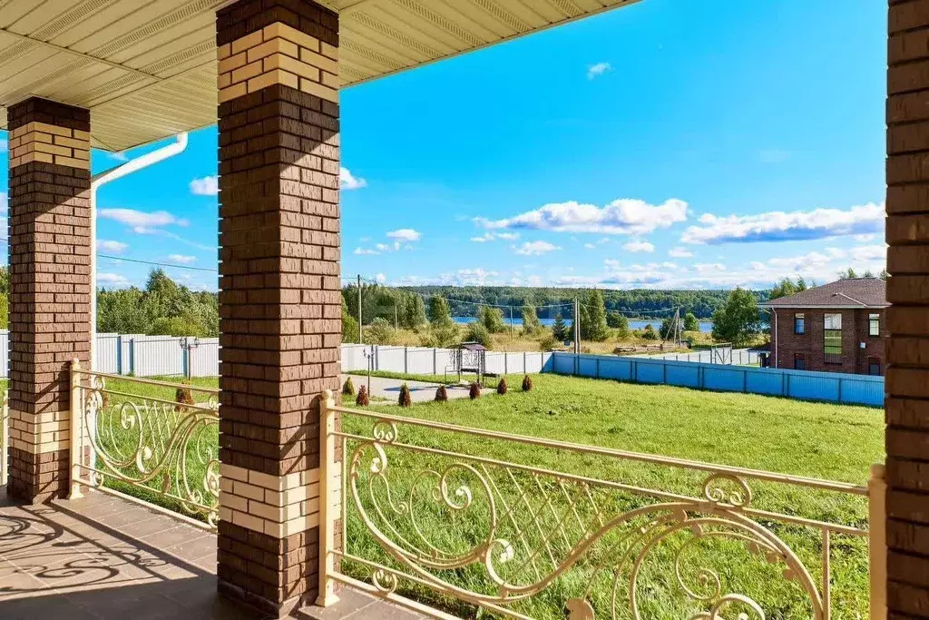 Дом в Ярославская область, Тутаевский муниципальный округ, с. ... - Фото 1