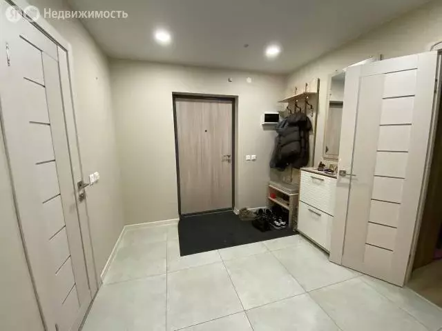 1-комнатная квартира: Ижевск, Районная улица, 57к1с1 (55 м) - Фото 1