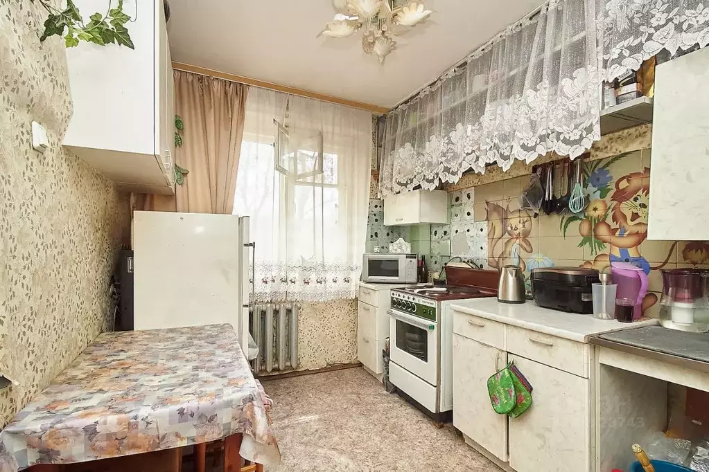 3-к кв. Тюменская область, Тюмень ул. Осипенко, 84 (68.7 м) - Фото 1