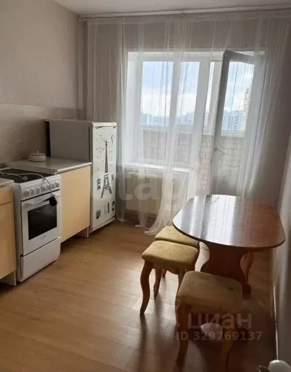 1-к кв. Удмуртия, Ижевск Красногеройская ул., 109 (33.0 м) - Фото 1